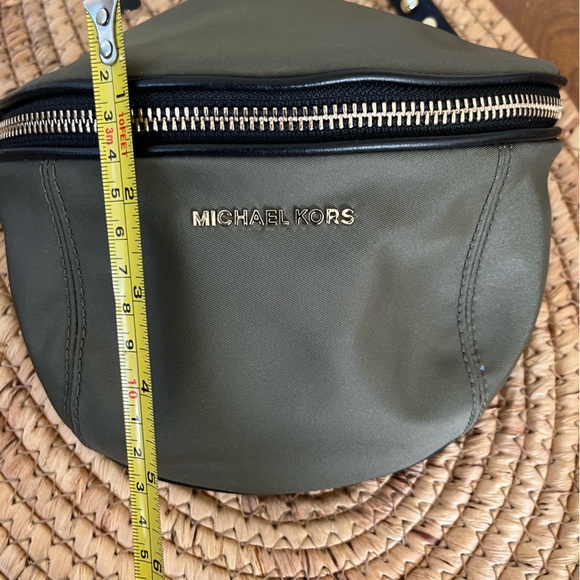 MICHAEL KORS Leila Small Nylon Belt Bag 32S9SI1T1C - Picture 7 of 7